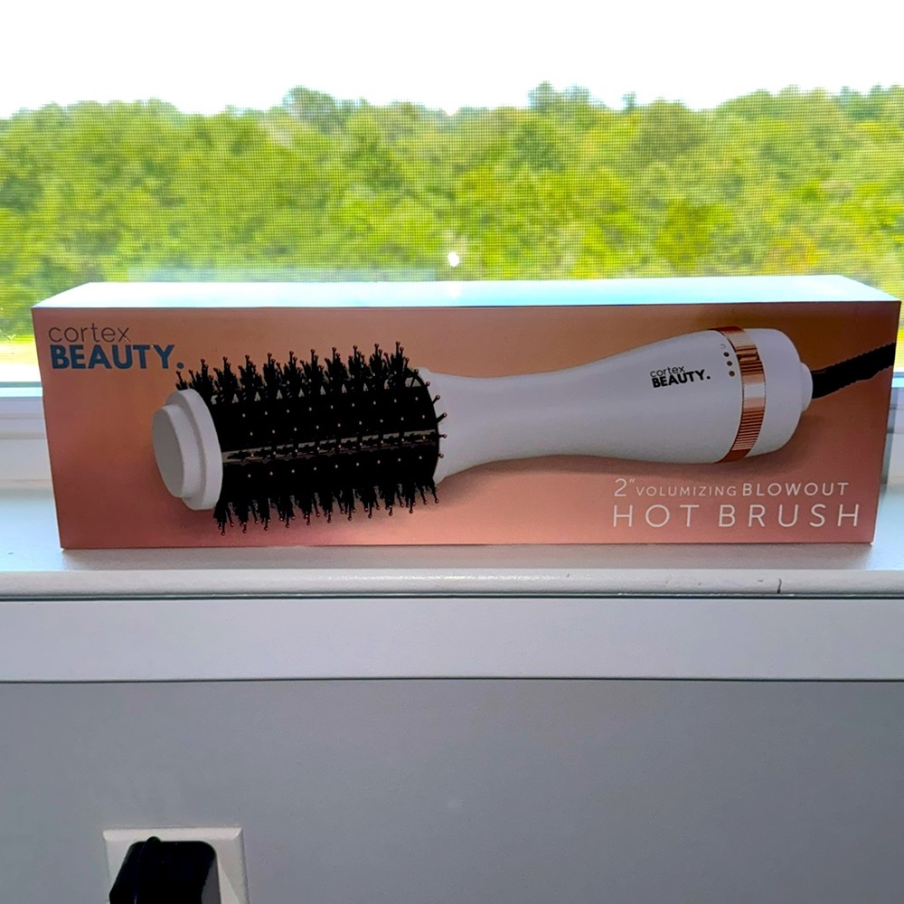 Cortex Beauty Hot Brush